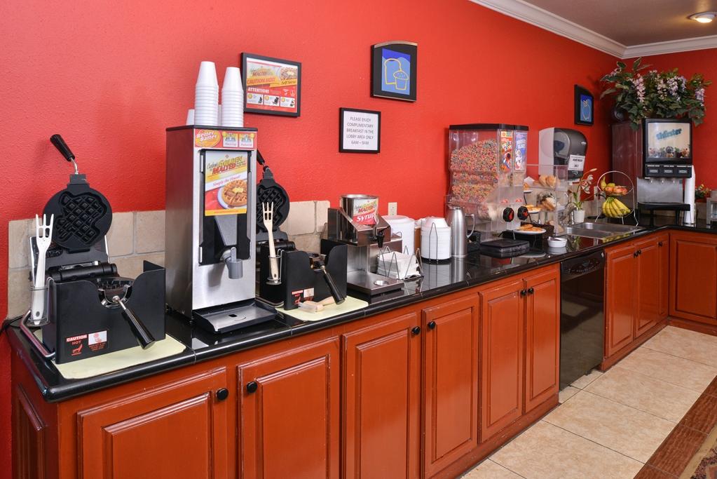 Americas Best Value Inn Lubbock East Restaurante foto